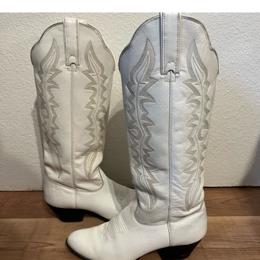 White Heeled Boots - Picture 2 of 12